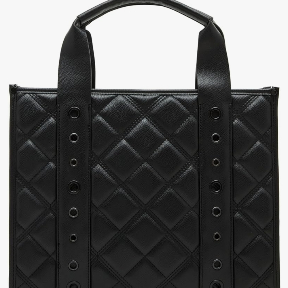 🖤🔹️Betsey Johnson🔹️ black Skull Tote Handbag or shoulder bag - Picture 2 of 9